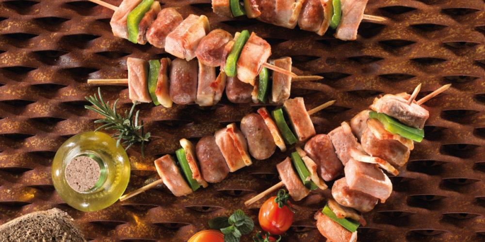 Rustic Pork Skewers 1030 g approx. (6 pieces)