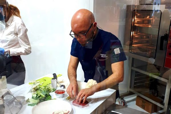 giovanni-castaldi-al-lavoro