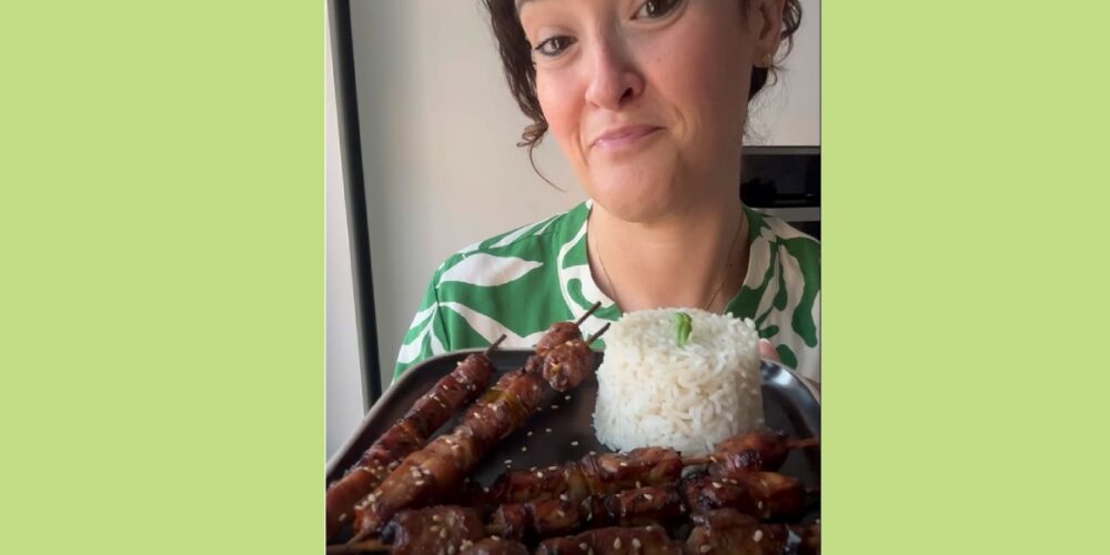 Recipe: Mini Pork Skewers Glazed with Soy Sauce and Honey Served with Pilaf Rice